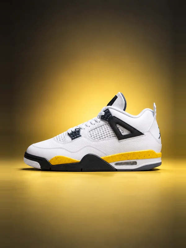 Air Jordan 4 Retro Sneaker White & Tour Yellow