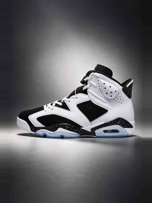 Air Jordan 6 'Oreo' Sneaker - White & Black