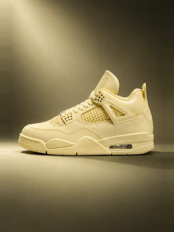 Air Jordan x J Balvin Air Jordan 4 Retro OG Sneaker - Lemonade