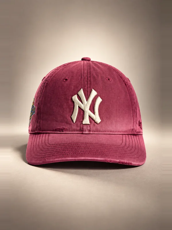 Kith & '47 for the New York Yankees Sun Faded Franchise LS Cap - Garnet