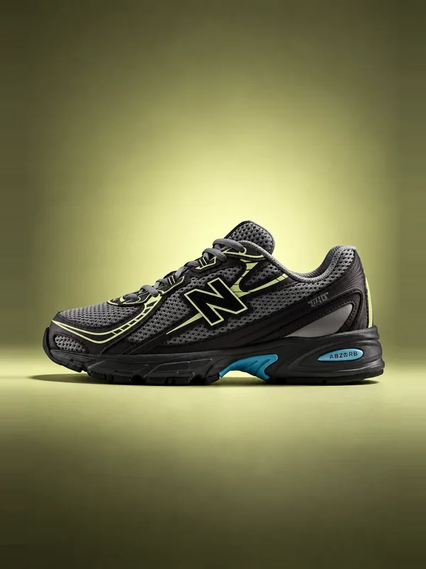 New Balance Night Lights 740