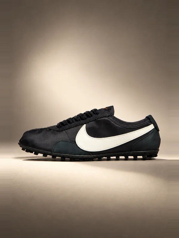 Nike Moon Shoe OG Sneaker - Black, Sail & Orange