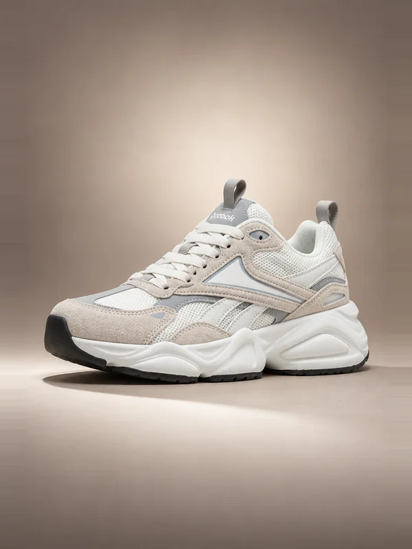 Reebok Women's Charge Shoes White/Beige