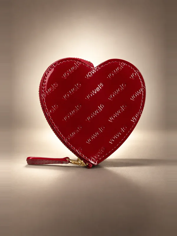 vowels Graphic Cardholder - Red